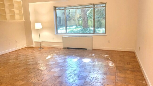Building Photo - 2755 Ordway St NW