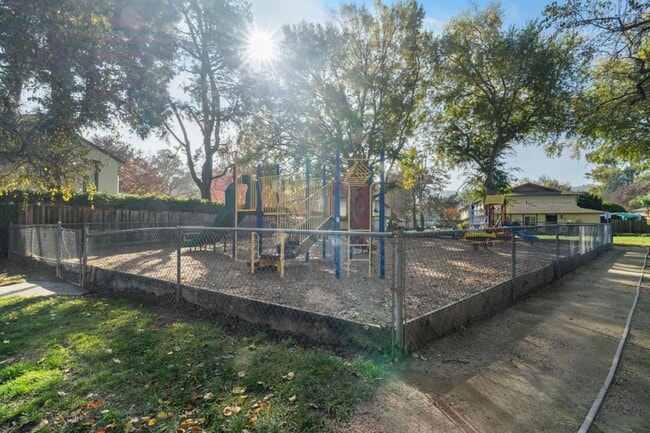 Building Photo - 7124 Point Dunes Ct