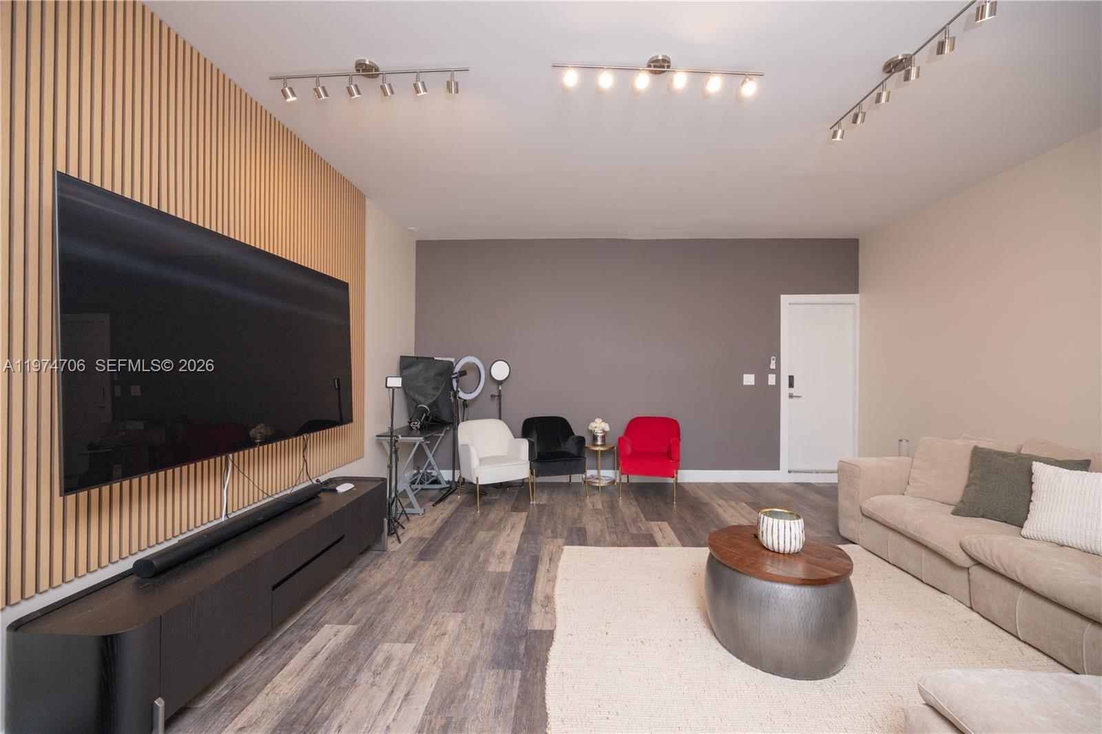 Building Photo - 10366 NW 68th Ter