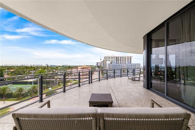 Building Photo - 8701 Collins Ave