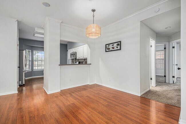 Building Photo - 14335 Fair Knoll Way