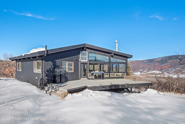 Building Photo - 2227 Juniper Hill Rd