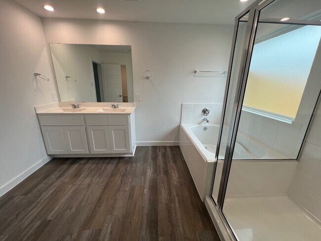 Building Photo - 1107 Fringed Bluestar Dr