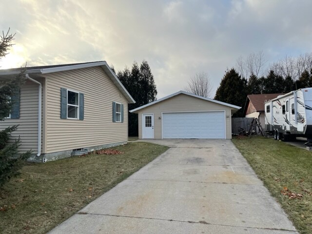 Building Photo - 2410 S 18th St