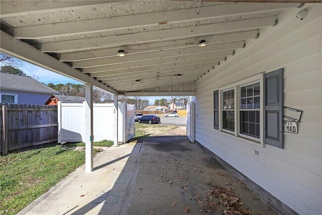 Building Photo - 54 Avella Ct