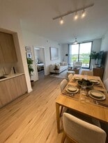 Building Photo - 770 W 73rd Pl