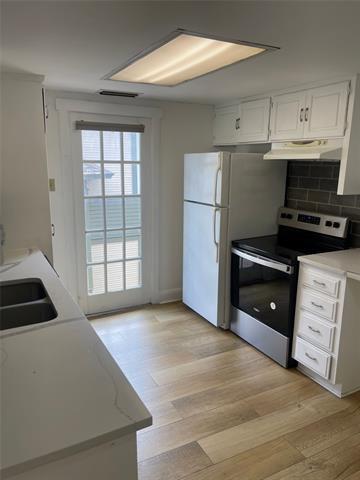 Building Photo - 202 S Willomet Ave