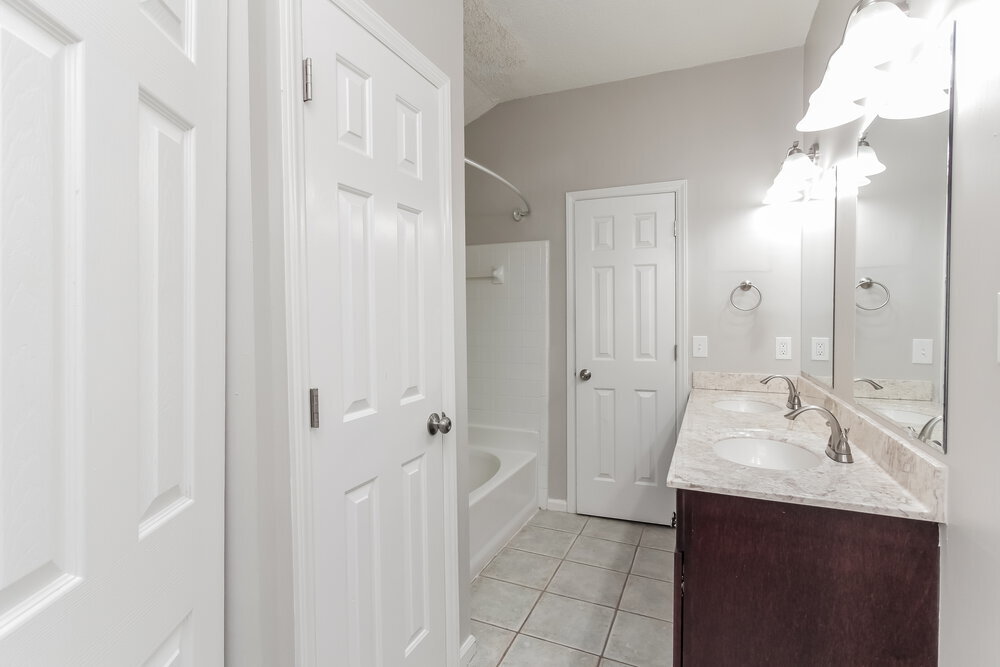 Building Photo - 6103 Kris Ln