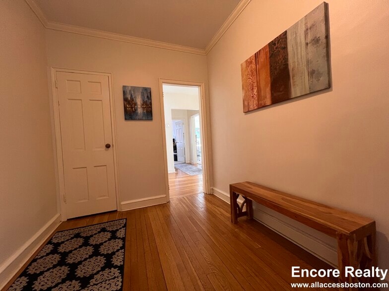 Building Photo - 111 Longwood Ave