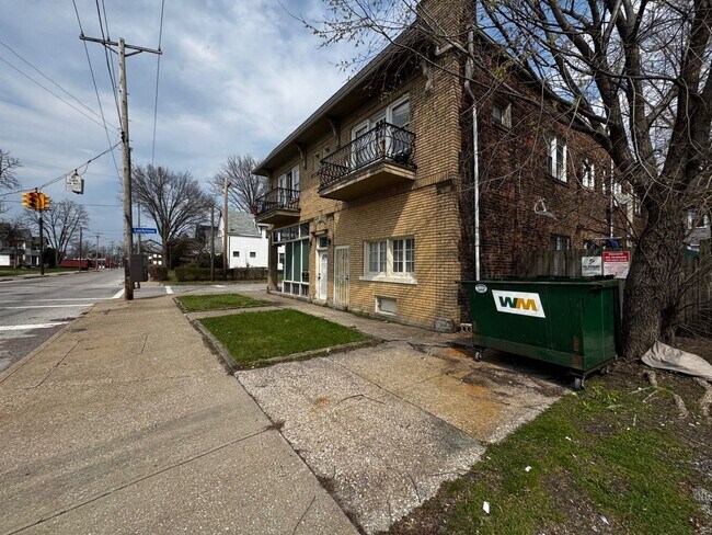 Building Photo - 395 E 152nd St