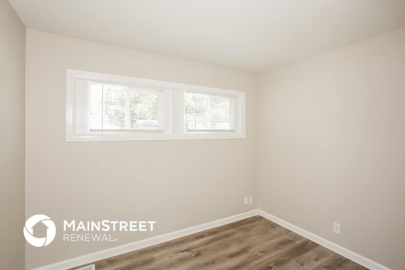 Building Photo - 4955 Katherine Dr