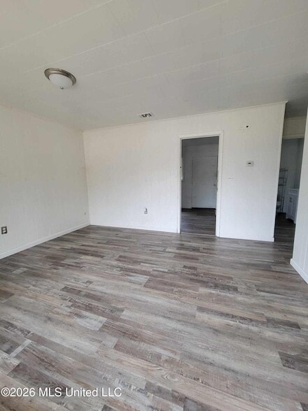 Building Photo - 632 Capital Ave