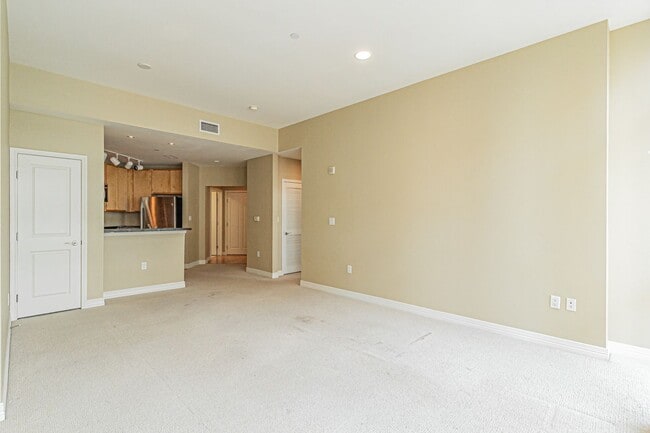 Building Photo - Live in the Heart of Downtown Fort Worth!
