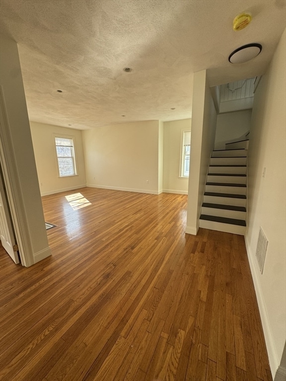 Building Photo - 382 Salem St