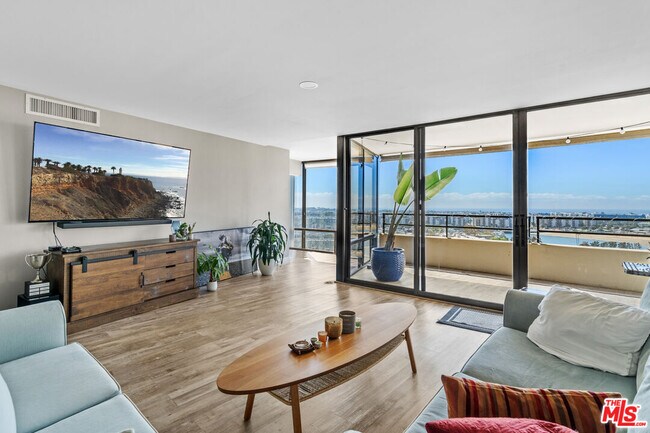 Building Photo - 4314 Marina City Dr