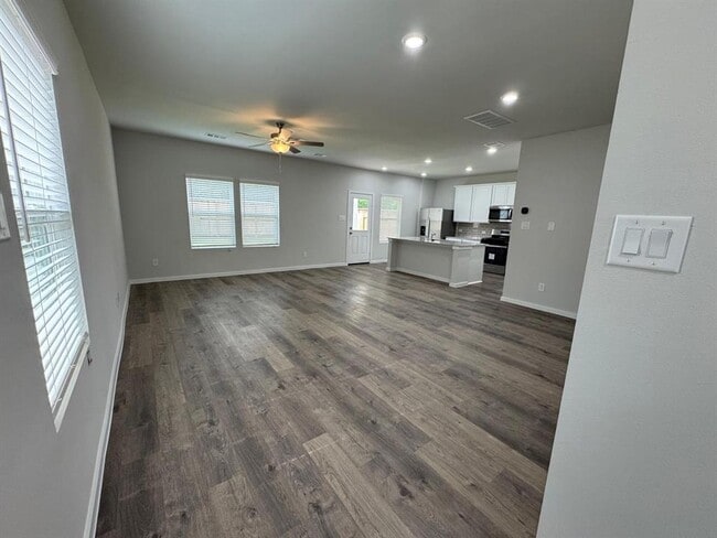 Building Photo - 7858 Alset Dr