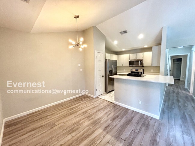 Building Photo - 2603 Garrettson Dr