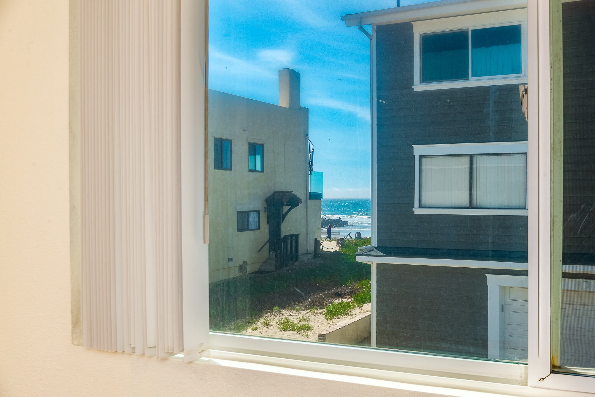 Building Photo - 674 Seacoast Dr