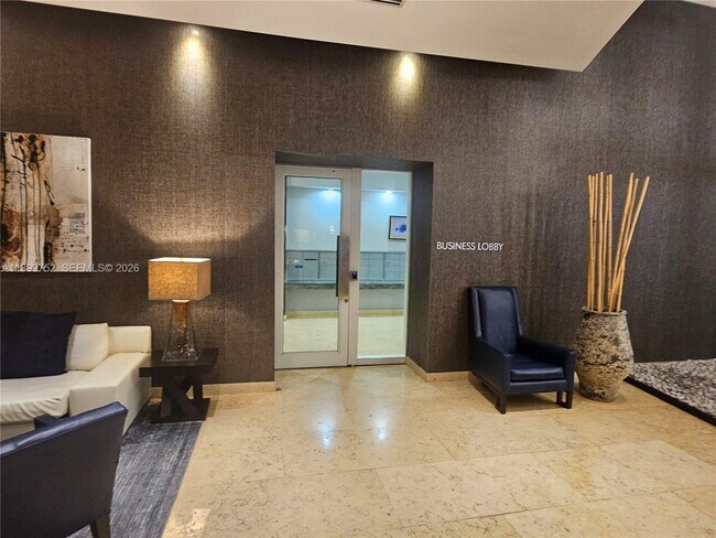 Building Photo - 60 SW 13th St