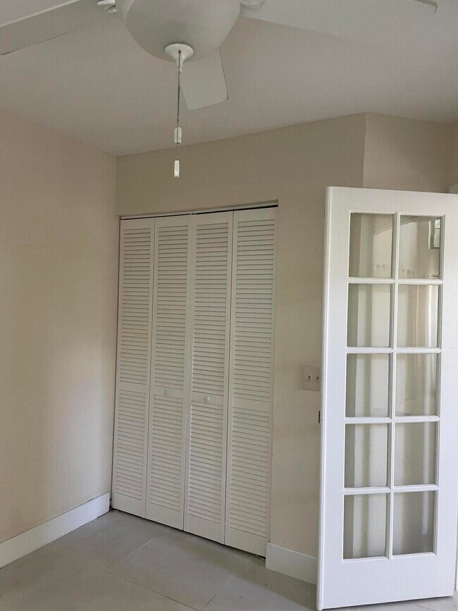 Building Photo - 579 Prestwick Cir