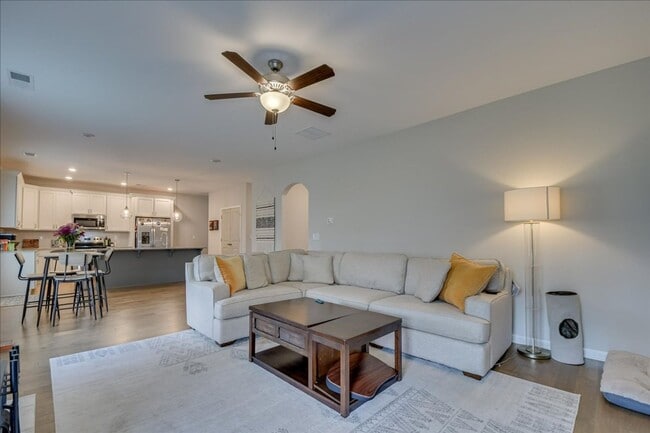 Building Photo - 211 Palisade Rdg