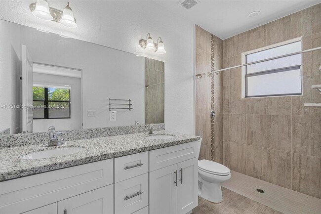 Building Photo - 21465 SW 125th Psge