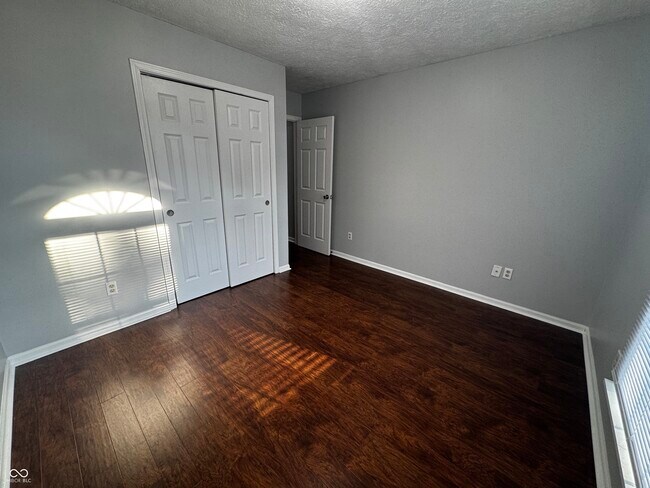 Building Photo - 6735 Lexington Cir