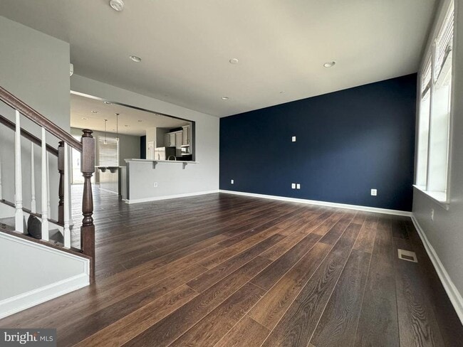 Building Photo - 9067 Fox Stream Way