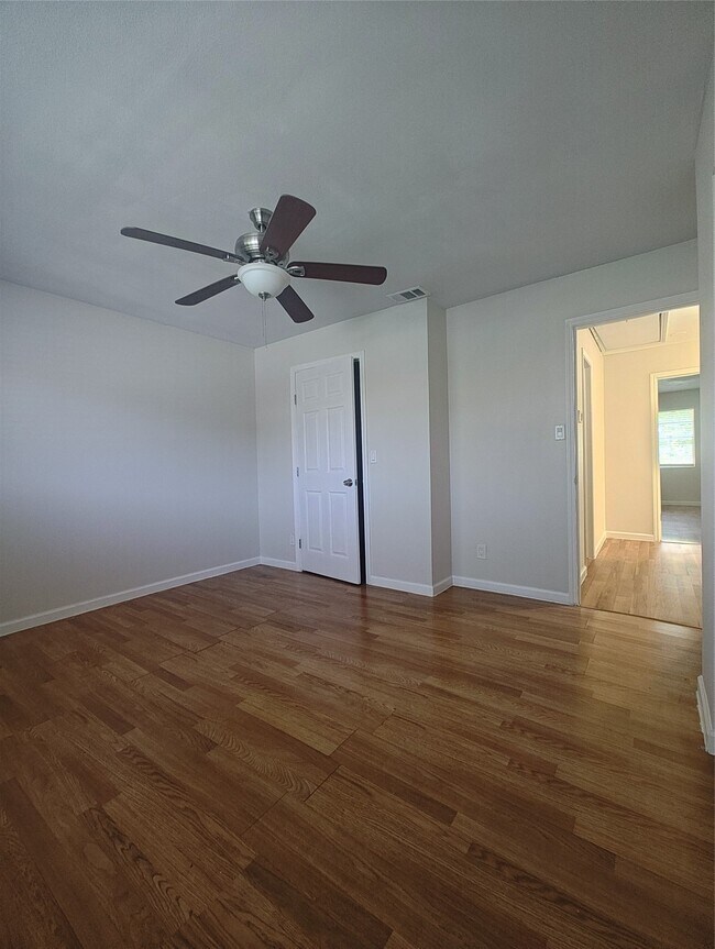 Building Photo - 2252 Shadowdale Dr