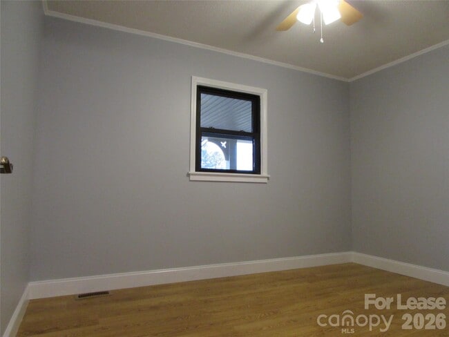 Building Photo - 2725 Sloop Rd