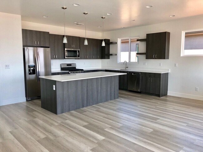 Building Photo - Green Springs Home near Golf Course and Sh...