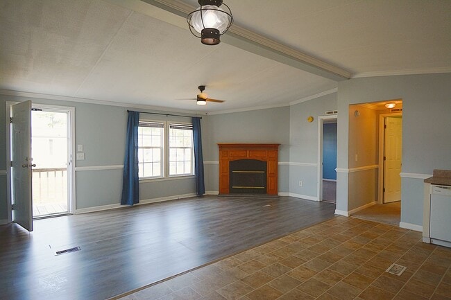 Building Photo - 106 Fishtail Ct