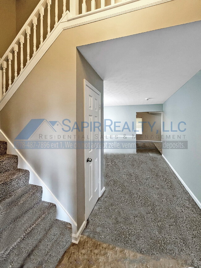 Building Photo - 5042 Cottage Grove Pl