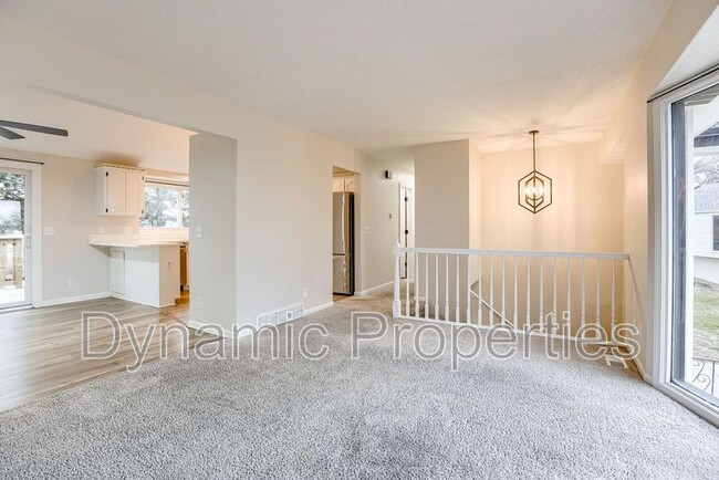 Building Photo - 7926 Primrose Ct