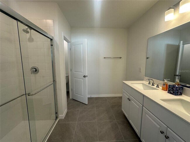 Building Photo - 8795 SW 135th Pl