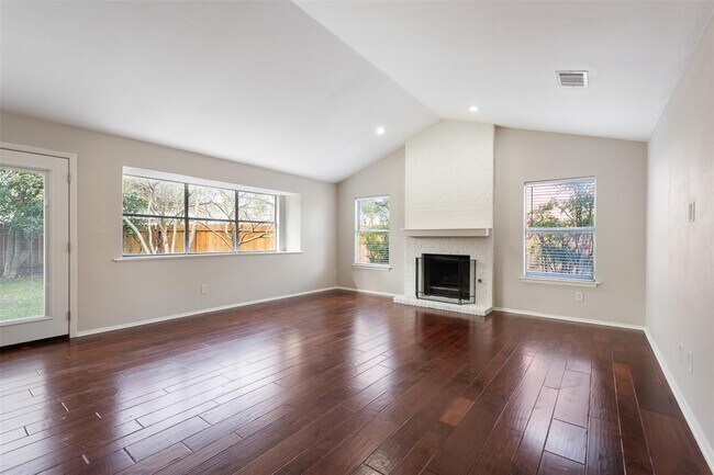 Building Photo - 12302 Eagle Rock Cove