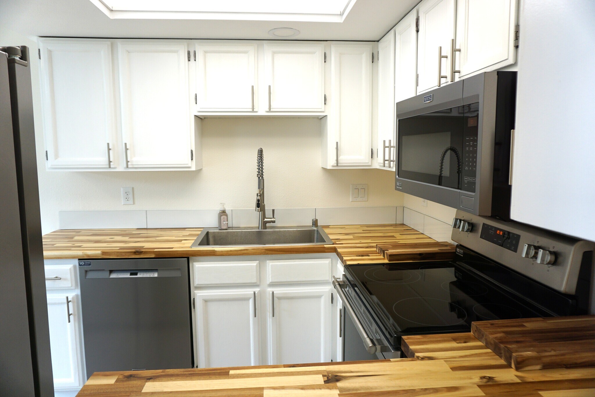 Kitchen - 7218 NE 16th Ave