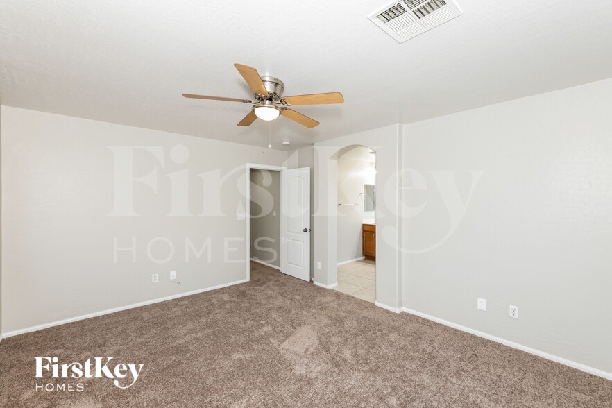 Building Photo - 1525 Beams Ave