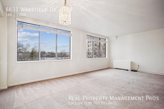 Building Photo - 6631 Wakefield Dr