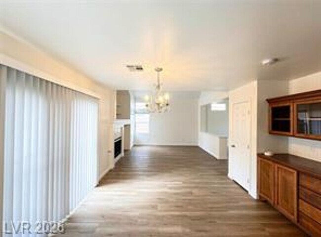 Building Photo - 261 Dizzy Petunia Ct