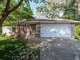 Building Photo - 4BR/3BR Home - $2,200/month