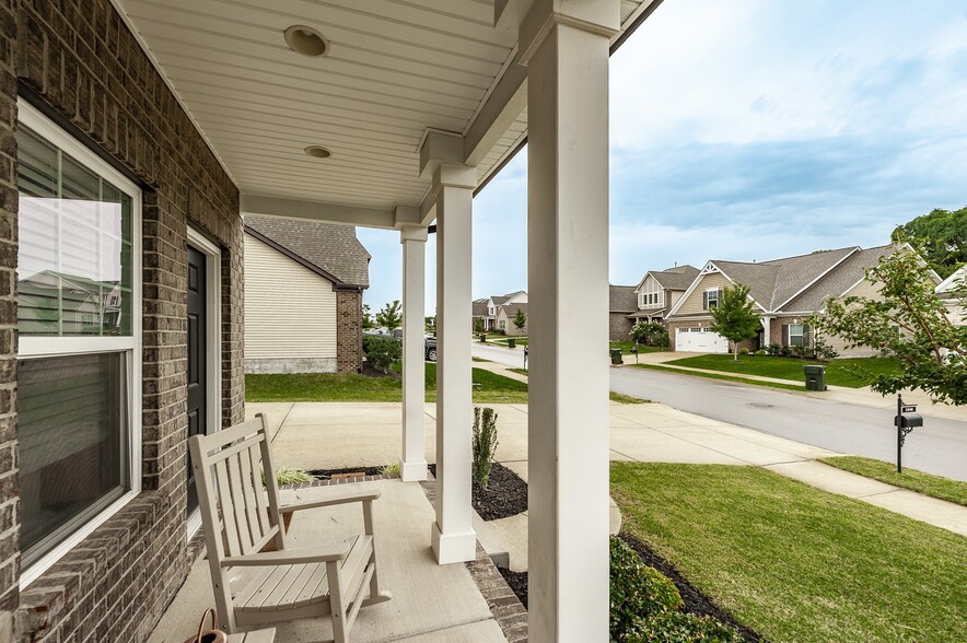 Building Photo - 1048 Westgate Dr