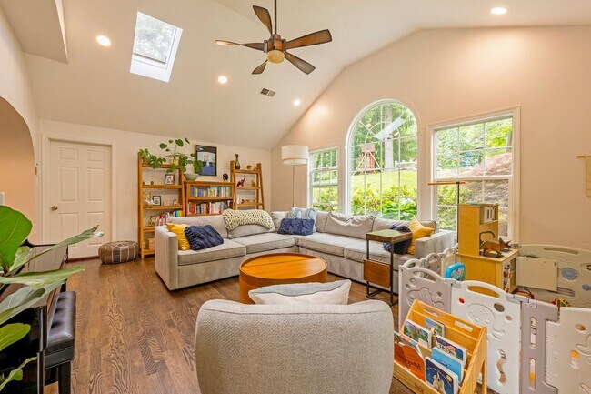 Building Photo - Magical Home with the Yard of Your Dreams!