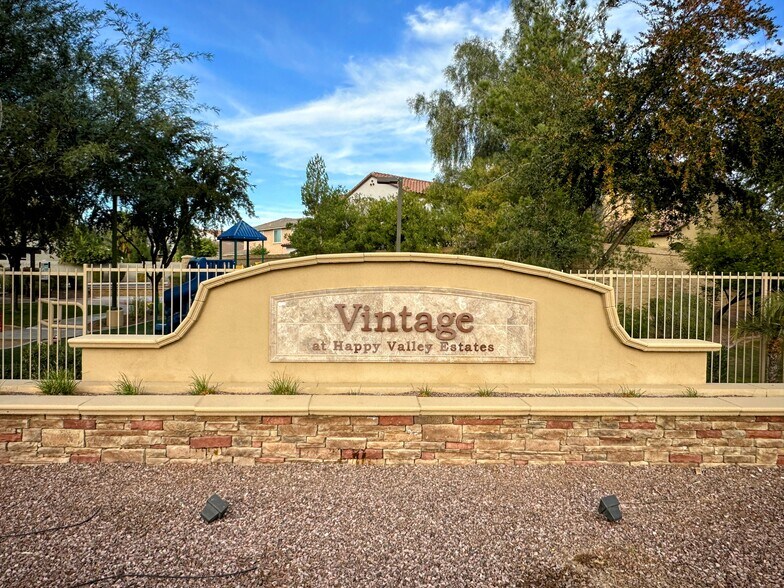 Building Photo - 4717 W Sweet Iron Pass