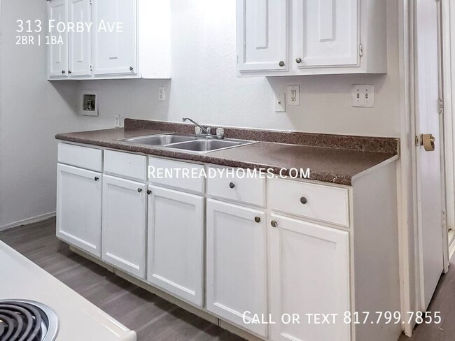 Building Photo - 313 Forby Ave