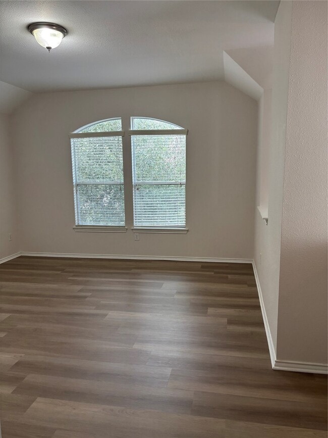 Building Photo - 1417 Paige St