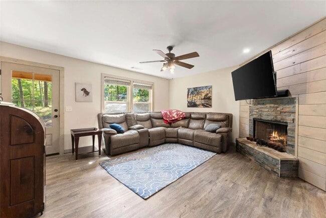 Building Photo - 309 Fowler Creek Dr