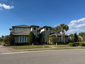 Building Photo - JUST LISTED! -3/2 COACH HOME  - COUNTRY CLUB EAST  - NICE!!