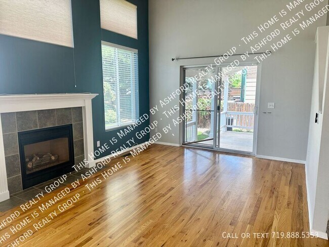 Building Photo - 8316 Cooper River Dr
