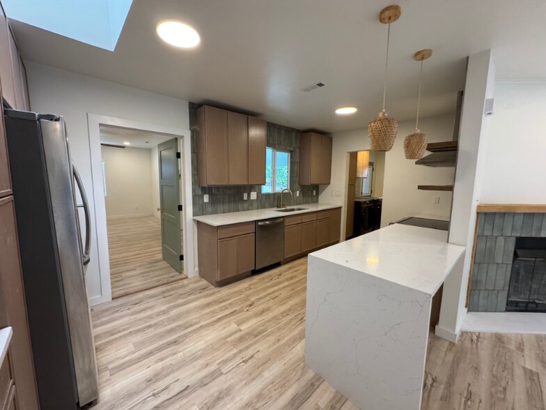 Building Photo - 2420 Pueblo Bonito Ct NW